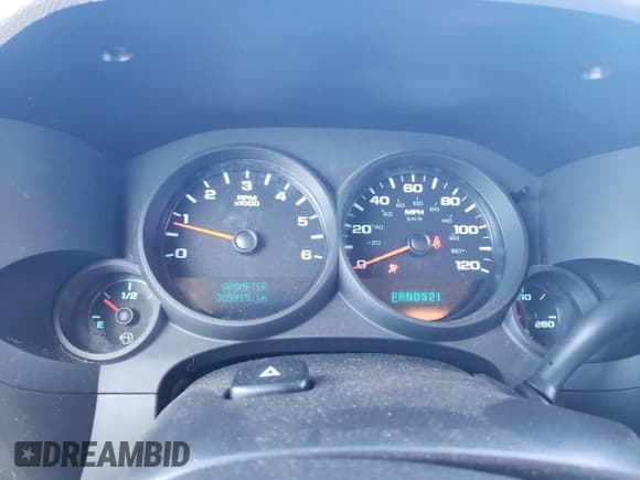 ✅ 2013 Chevrolet Silverado 1500 LS • VIN: 1GCRCREA4DZ116937 • Lot: 51246434. Listed on Copart with 305,915 mi. Free auction sales archive from the USA and detailed vehicle history report at DreamBid. Image 9.