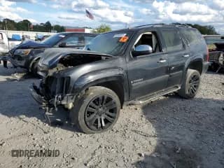 ✅ 2008 Chevrolet Tahoe 2LT • VIN: 1GNFC13008R235337 • Lot: 82309925. Wystawiony na Copart z przebiegiem Nie podano. Bezpłatny archiwum sprzedaży aukcyjnych z USA i szczegółowy raport historii pojazdu na DreamBid. Zdjęcie 1.