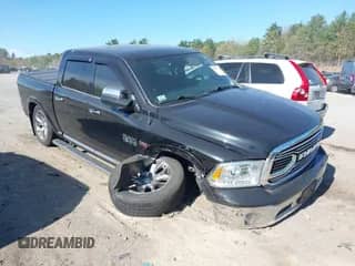 2017 Ram 1500 Limited z VIN 1C6RR7PT3HS515474, wystawiony jako IAAI lot #42079779 z przebiegiem 91 389 mil mil oraz . Historia ofert i sprzedaży dostępna na DreamBid. Obrazek 1.