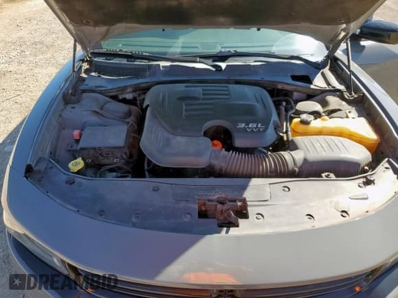 ✅ 2017 Dodge Charger SE • VIN: 2C3CDXBG2HH643191 • Lot: 91108495. Listed on Copart with 190,339 mi. Free auction sales archive from the USA and detailed vehicle history report at DreamBid. Image 11.