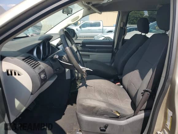 2008 Dodge Grand Caravan SXT with VIN 1D8HN54P98B189564, listed as a Copart auction lot 81112745 with 200,557 mi miles and Salvage title. Bid and sale history available at DreamBid. Image 7.