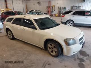 ✅ 2005 Dodge Magnum SE • VIN: 2D4FV48VX5H167085 • Lot: 42628106. Listed on IAAI with 195,097 mi. Free auction sales archive from the USA and detailed vehicle history report at DreamBid. Image 1.