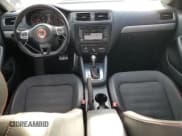 ✅ 2012 Volkswagen Jetta PZEV • VIN: 3VW4A7AJ3CM090533 • Lot: 87312465. Wystawiony na Copart z przebiegiem 148 687 mil. Bezpłatny archiwum sprzedaży aukcyjnych z USA i szczegółowy raport historii pojazdu na DreamBid. Zdjęcie 8.