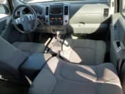 ✅ 2016 Nissan Frontier SV • VIN: 1N6AD0ER9GN744397 • Lot: 82507935. Wystawiony na Copart z przebiegiem 98 177 mil. Bezpłatny archiwum sprzedaży aukcyjnych z USA i szczegółowy raport historii pojazdu na DreamBid. Zdjęcie 8.