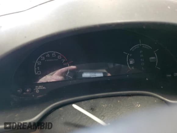 ✅ 2005 Honda Insight • VIN: JHMZE14775S000139 • Lot: 42408425. Wystawiony na Copart z przebiegiem Nie podano. Bezpłatny archiwum sprzedaży aukcyjnych z USA i szczegółowy raport historii pojazdu na DreamBid. Zdjęcie 9.