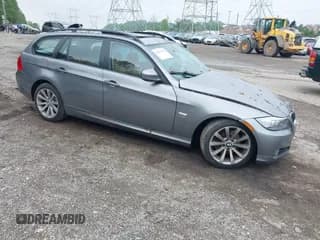 ✅ 2009 BMW 3 Series 328i xDrive • VIN: WBAUU33569A540469 • Лот: 42274713. Опубликован ранее на IAAI с пробегом Не указан. Бесплатный доступ к архиву аукционных продаж из США и подробный отчёт об истории автомобиля на DreamBid. Изображение 1.