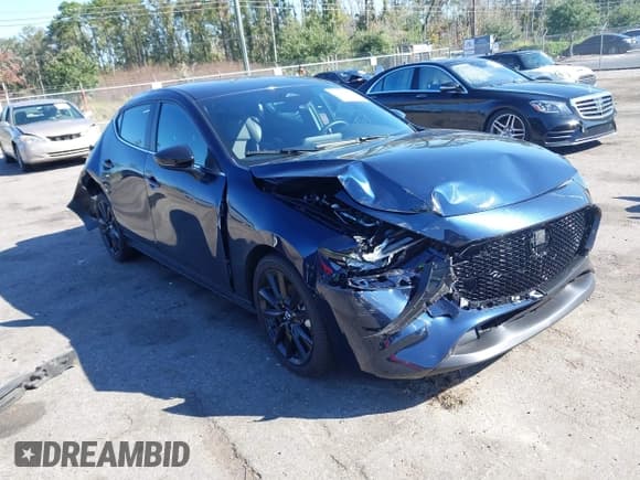 ✅ 2025 Mazda 3 S Select Sport • VIN: JM1BPAKM6S1791285 • Lot: 43482823. Listed on IAAI with 327 mi. Free auction sales archive from the USA and detailed vehicle history report at DreamBid. Image 1.