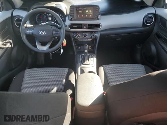 ✅ 2021 Hyundai Kona SE • VIN: KM8K1CAA9MU740610 • Лот: 62420444. Опубликован ранее на Copart с пробегом 27 991 миль. Бесплатный доступ к архиву аукционных продаж из США и подробный отчёт об истории автомобиля на DreamBid. Изображение 8.