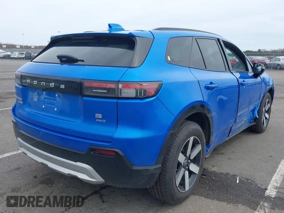 ✅ 2024 Honda Prologue Touring • VIN: 3GPKHXRJ5RS542401 • Lot: 41737009. Listed on IAAI with 3,152 mi. Free auction sales archive from the USA and detailed vehicle history report at DreamBid. Image 4.