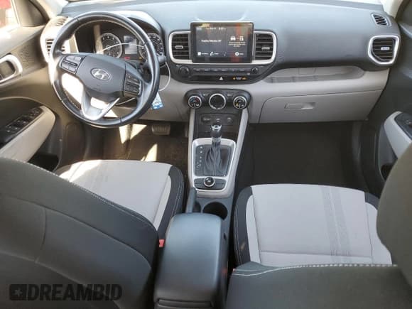 ✅ 2021 Hyundai Venue SEL • VIN: KMHRC8A30MU108490 • Lot: 57252065. Listed on Copart with 41,025 mi. Free auction sales archive from the USA and detailed vehicle history report at DreamBid. Image 8.