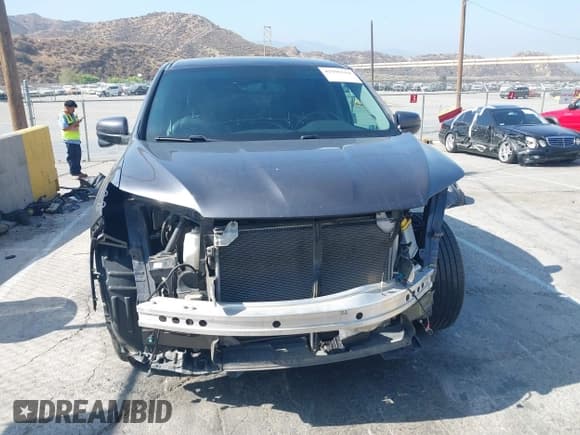 ✅ 2018 Honda Pilot EX-L • VIN: 5FNYF6H57JB044438 • Lot: 42996544. Listed on IAAI with 86,612 mi. Free auction sales archive from the USA and detailed vehicle history report at DreamBid. Image 13.
