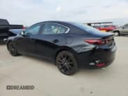 ✅ 2025 Mazda 3 S Select Sport • VIN: 3MZBPABM1SM473686 • Lot: 82748045. Wystawiony na Copart z przebiegiem 6 785 mil. Bezpłatny archiwum sprzedaży aukcyjnych z USA i szczegółowy raport historii pojazdu na DreamBid. Zdjęcie 2.
