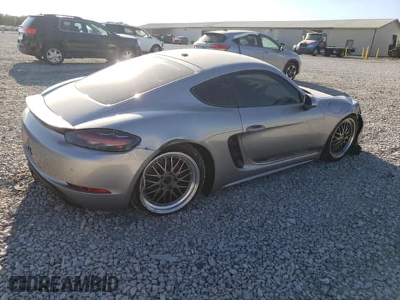 ✅ 2018 Porsche 718 Cayman • VIN: WP0AA2A87JK262508 • Лот: 75180734. Опубликован ранее на Copart с пробегом 21 635 миль. Бесплатный доступ к архиву аукционных продаж из США и подробный отчёт об истории автомобиля на DreamBid. Изображение 3.