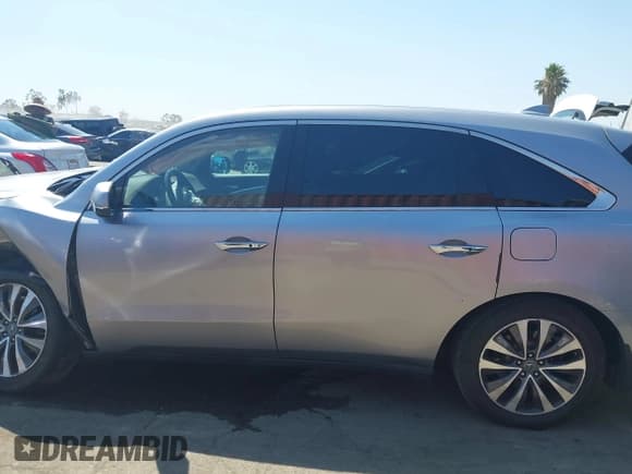 ✅ 2016 Acura MDX Technology • VIN: 5FRYD4H42GB040189 • Lot: 43124448. Listed on IAAI with 131,985 mi. Free auction sales archive from the USA and detailed vehicle history report at DreamBid. Image 15.
