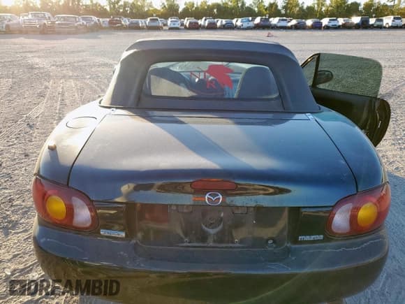 ✅ 1999 Mazda MX-5 Miata • VIN: JM1NB3539X0102377 • Lot: 91593075. Listed on Copart with Not provided. Free auction sales archive from the USA and detailed vehicle history report at DreamBid. Image 10.