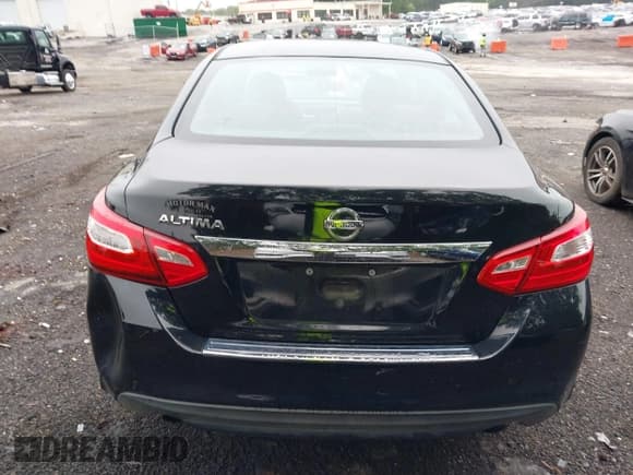 ✅ 2017 Nissan Altima SL • VIN: 1N4AL3AP9HC244528 • Lot: 42345175. Listed on IAAI with 271,003 mi. Free auction sales archive from the USA and detailed vehicle history report at DreamBid. Image 16.