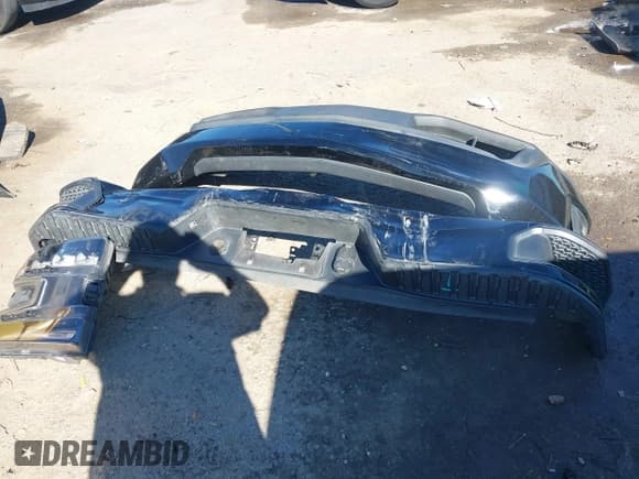 ✅ 2019 Chevrolet Silverado 1500 RST • VIN: 3GCUWDED7KG216185 • Lot: 43581654. Wystawiony na IAAI z przebiegiem 91 573 mil. Bezpłatny archiwum sprzedaży aukcyjnych z USA i szczegółowy raport historii pojazdu na DreamBid. Zdjęcie 12.