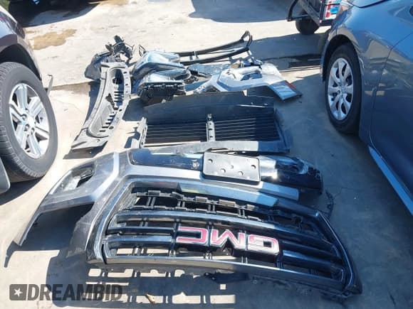 ✅ 2021 GMC Yukon AT4 • VIN: 1GKS2CKD2MR315392 • Lot: 43355371. Listed on IAAI with 65,682 mi. Free auction sales archive from the USA and detailed vehicle history report at DreamBid. Image 18.