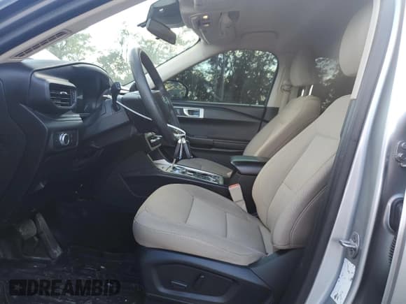 ✅ 2022 Ford Explorer • VIN: 1FMSK8BH8NGA02593 • Lot: 81336055. Wystawiony na Copart z przebiegiem 70 654 mil. Bezpłatny archiwum sprzedaży aukcyjnych z USA i szczegółowy raport historii pojazdu na DreamBid. Zdjęcie 7.