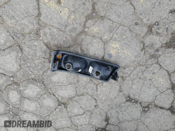 ✅ 2005 Chevrolet Silverado 1500 Z71 • VIN: 2GCEK19B951345758 • Лот: 91823735. Опубликован ранее на Copart с пробегом 157 581 миль. Бесплатный доступ к архиву аукционных продаж из США и подробный отчёт об истории автомобиля на DreamBid. Изображение 12.