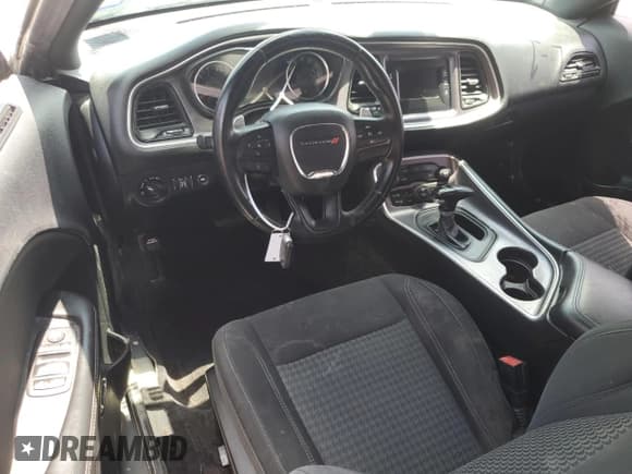 ✅ 2017 Dodge Challenger SXT • VIN: 2C3CDZAG1HH502416 • Lot: 66013554. Wystawiony na Copart z przebiegiem 76 371 mil. Bezpłatny archiwum sprzedaży aukcyjnych z USA i szczegółowy raport historii pojazdu na DreamBid. Zdjęcie 8.