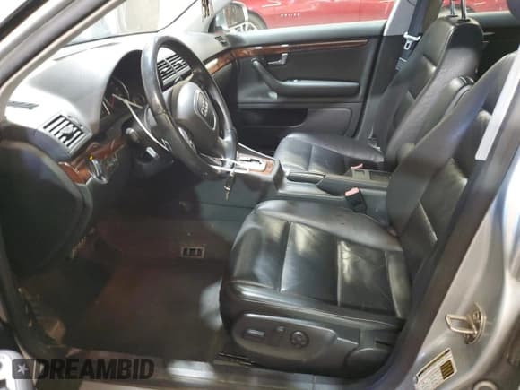 ✅ 2007 Audi A4 3.2L • VIN: WAUDH78E97A260188 • Lot: 70810734. Wystawiony na Copart z przebiegiem 126 615 mil. Bezpłatny archiwum sprzedaży aukcyjnych z USA i szczegółowy raport historii pojazdu na DreamBid. Zdjęcie 7.