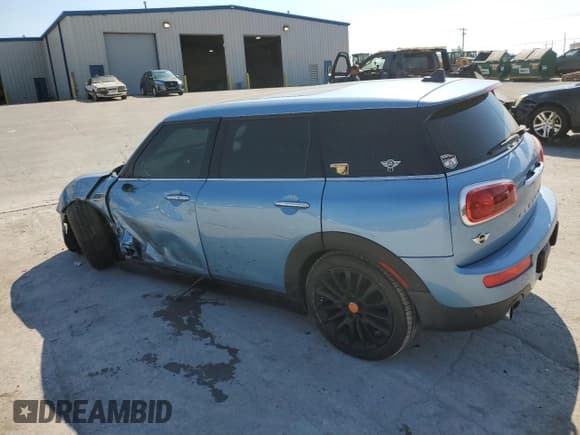 ✅ 2017 MINI Clubman Cooper • VIN: WMWLU1C30H2C42249 • Лот: 82231085. Опубликован ранее на Copart с пробегом 84 076 миль. Бесплатный доступ к архиву аукционных продаж из США и подробный отчёт об истории автомобиля на DreamBid. Изображение 2.