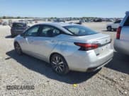 ✅ 2021 Nissan Versa SV • VIN: 3N1CN8EV7ML879140 • Лот: 80094445. Опубликован ранее на Copart с пробегом 84 600 миль. Бесплатный доступ к архиву аукционных продаж из США и подробный отчёт об истории автомобиля на DreamBid. Изображение 2.