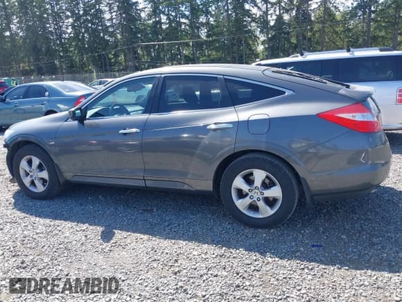 ✅ 2011 Honda Crosstour EX • VIN: 5J6TF1H34BL002247 • Lot: 42989007. Wystawiony na IAAI z przebiegiem 140 701 mil. Bezpłatny archiwum sprzedaży aukcyjnych z USA i szczegółowy raport historii pojazdu na DreamBid. Zdjęcie 15.
