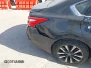 ✅ 2017 Nissan Altima S • VIN: 1N4AL3AP2HC141290 • Lot: 43709690. Listed on IAAI with 195,169 mi. Free auction sales archive from the USA and detailed vehicle history report at DreamBid. Image 6.