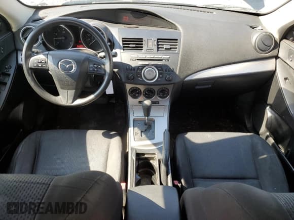 ✅ 2011 Mazda 3 i Touring • VIN: JM1BL1VG0B1498533 • Лот: 81433445. Опубликован ранее на Copart с пробегом 114 198 миль. Бесплатный доступ к архиву аукционных продаж из США и подробный отчёт об истории автомобиля на DreamBid. Изображение 8.