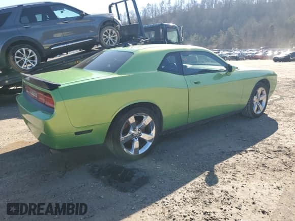 ✅ 2010 Dodge Challenger SE • VIN: 2B3CJ4DV7AH235419 • Lot: 44607485. Wystawiony na Copart z przebiegiem 179 938 mil. Bezpłatny archiwum sprzedaży aukcyjnych z USA i szczegółowy raport historii pojazdu na DreamBid. Zdjęcie 3.