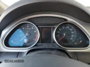 ✅ 2014 Audi Q7 Premium Plus • VIN: WA1LGAFE9ED011719 • Lot: 93553415. Wystawiony na Copart z przebiegiem Nie podano. Bezpłatny archiwum sprzedaży aukcyjnych z USA i szczegółowy raport historii pojazdu na DreamBid. Zdjęcie 9.