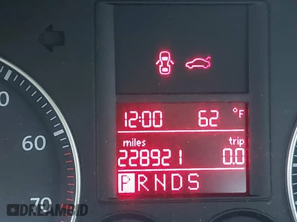 ✅ 2008 Volkswagen Jetta SE • VIN: 3VWRZ71K58M066748 • Lot: 41734613. Wystawiony na IAAI z przebiegiem 228 921 mil. Bezpłatny archiwum sprzedaży aukcyjnych z USA i szczegółowy raport historii pojazdu na DreamBid. Zdjęcie 15.