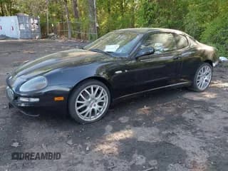 ✅ 2004 Maserati Coupe • VIN: ZAMBC38A240013882 • Lot: 42235336. Wystawiony na IAAI z przebiegiem 41 205 mil. Bezpłatny archiwum sprzedaży aukcyjnych z USA i szczegółowy raport historii pojazdu na DreamBid. Zdjęcie 2.
