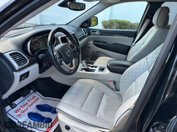 ✅ 2018 Jeep Grand Cherokee Summit • VIN: 1C4RJFJG4JC218011 • Lot: 91515965. Listed on Copart with 140,761 mi. Free auction sales archive from the USA and detailed vehicle history report at DreamBid. Image 9.