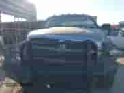 2005 Dodge 3500 SLT z VIN 3D7LS38C95G706190, wystawiony jako IAAI lot #40597269 z przebiegiem 264 260 mil mil oraz . Historia ofert i sprzedaży dostępna na DreamBid. Obrazek 12.