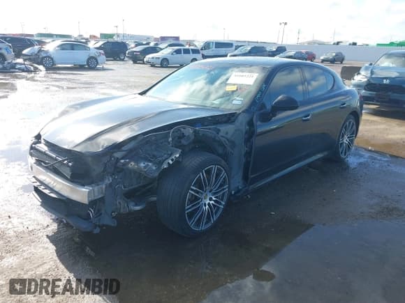 ✅ 2015 Porsche Panamera 4 • VIN: WP0AA2A75FL006327 • Lot: 41085221. Wystawiony na IAAI z przebiegiem 118 990 mil. Bezpłatny archiwum sprzedaży aukcyjnych z USA i szczegółowy raport historii pojazdu na DreamBid. Zdjęcie 18.