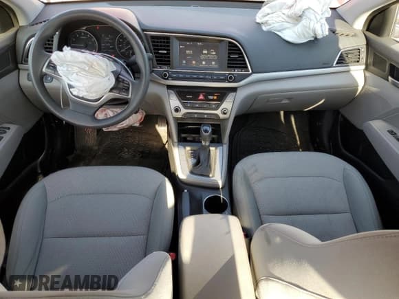 ✅ 2017 Hyundai Elantra SE • VIN: 5NPD84LF1HH063771 • Лот: 85177775. Опубликован ранее на Copart с пробегом 71 477 миль. Бесплатный доступ к архиву аукционных продаж из США и подробный отчёт об истории автомобиля на DreamBid. Изображение 8.