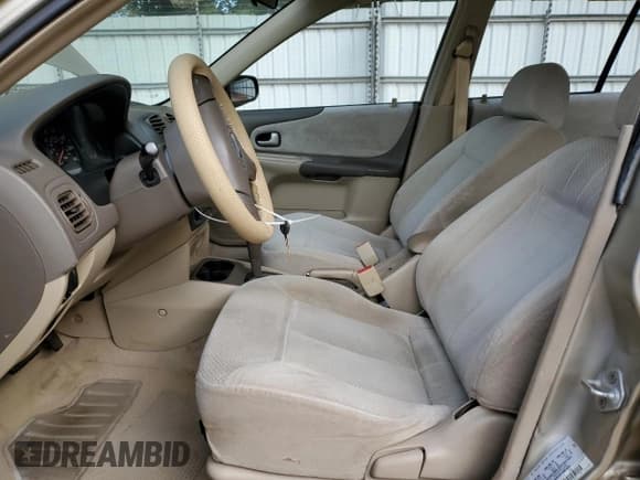 ✅ 2003 Mazda Protege DX • VIN: JM1BJ225430210759 • Лот: 82373005. Опубликован ранее на Copart с пробегом 189 787 миль. Бесплатный доступ к архиву аукционных продаж из США и подробный отчёт об истории автомобиля на DreamBid. Изображение 7.