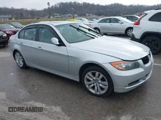 ✅ 2007 BMW 3 Series 328i • VIN: WBAVA33587KX73340 • Lot: 41200491. Wystawiony na IAAI z przebiegiem 152 988 mil. Bezpłatny archiwum sprzedaży aukcyjnych z USA i szczegółowy raport historii pojazdu na DreamBid. Zdjęcie 1.