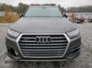 ✅ 2018 Audi Q7 Premium Plus • VIN: WA1LHAF71JD037224 • Lot: 82745355. Wystawiony na Copart z przebiegiem 120 452 mil. Bezpłatny archiwum sprzedaży aukcyjnych z USA i szczegółowy raport historii pojazdu na DreamBid. Zdjęcie 5.