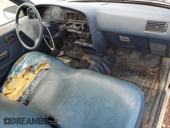 ✅ 1992 Toyota Pickup • VIN: JT4RN81A1N0098087 • Лот: 58780385. Опубликован ранее на Copart с пробегом 370 207 миль. Бесплатный доступ к архиву аукционных продаж из США и подробный отчёт об истории автомобиля на DreamBid. Изображение 8.