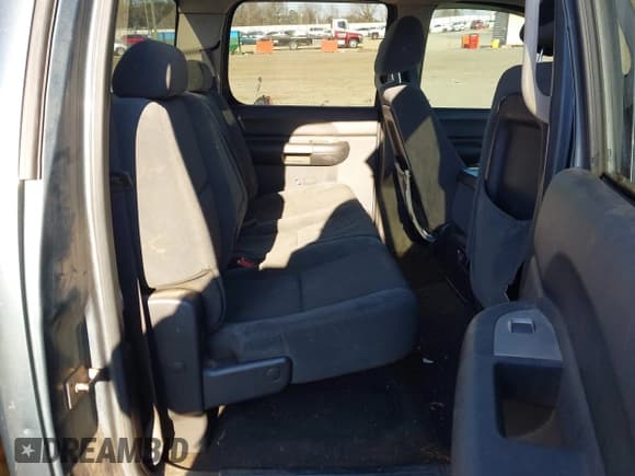 ✅ 2009 Chevrolet Silverado 2500HD LT • VIN: 1GCHK53K49F133555 • Лот: 41231398. Опубликован ранее на IAAI с пробегом Не указан. Бесплатный доступ к архиву аукционных продаж из США и подробный отчёт об истории автомобиля на DreamBid. Изображение 8.