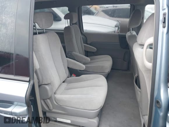 ✅ 2007 Kia Sedona LX • VIN: KNDMB233576177387 • Lot: 41258724. Listed on IAAI with 140,126 mi. Free auction sales archive from the USA and detailed vehicle history report at DreamBid. Image 8.