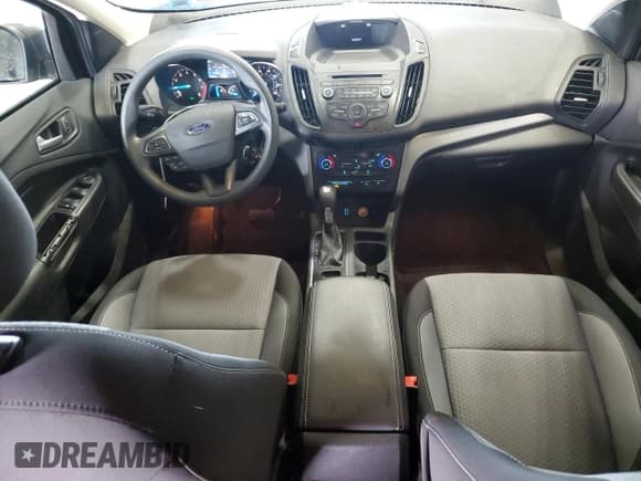 ✅ 2017 Ford Escape SE • VIN: 1FMCU9GD9HUD14924 • Lot: 59916915. Wystawiony na Copart z przebiegiem 70 039 mil. Bezpłatny archiwum sprzedaży aukcyjnych z USA i szczegółowy raport historii pojazdu na DreamBid. Zdjęcie 8.