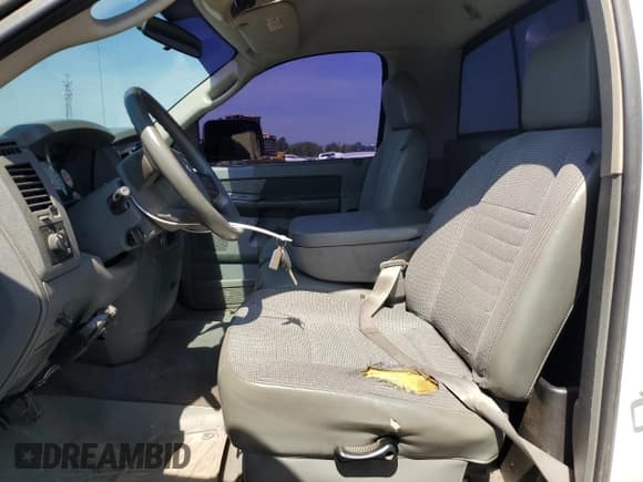 ✅ 2008 Dodge RAM • VIN: 3D7ML46A88G101901 • Лот: 54986785. Опубликован ранее на Copart с пробегом 327 321 миль. Бесплатный доступ к архиву аукционных продаж из США и подробный отчёт об истории автомобиля на DreamBid. Изображение 7.