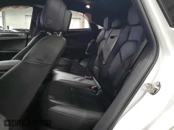 ✅ 2022 Porsche Macan • VIN: WP1AA2A55NLB09582 • Lot: 71718845. Wystawiony na Copart z przebiegiem 45 524 mil. Bezpłatny archiwum sprzedaży aukcyjnych z USA i szczegółowy raport historii pojazdu na DreamBid. Zdjęcie 11.