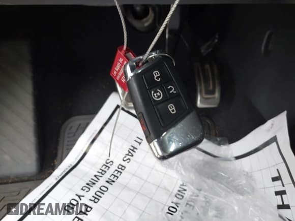 ✅ 2022 Volkswagen Atlas SEL R-Line • VIN: 1V2SC2CA0NC221358 • Lot: 42573529. Listed on IAAI with 47,517 mi. Free auction sales archive from the USA and detailed vehicle history report at DreamBid. Image 11.