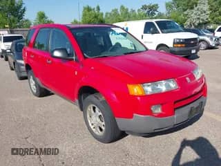 2003 Saturn VUE z VIN 5GZCZ63B13S804396, wystawiony jako IAAI lot #42519821 z przebiegiem 221 144 mil mil oraz . Historia ofert i sprzedaży dostępna na DreamBid. Obrazek 1.